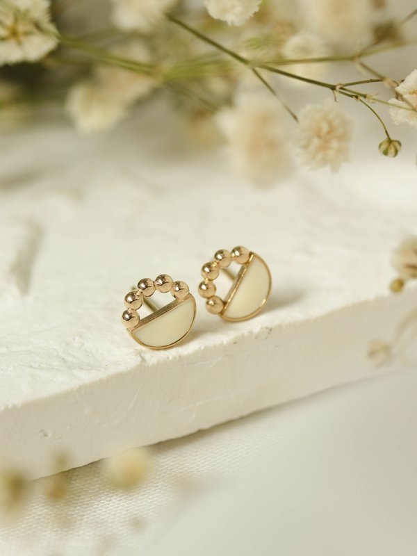Ophelia Ear Studs with Cream Enamel in Champagne Gold