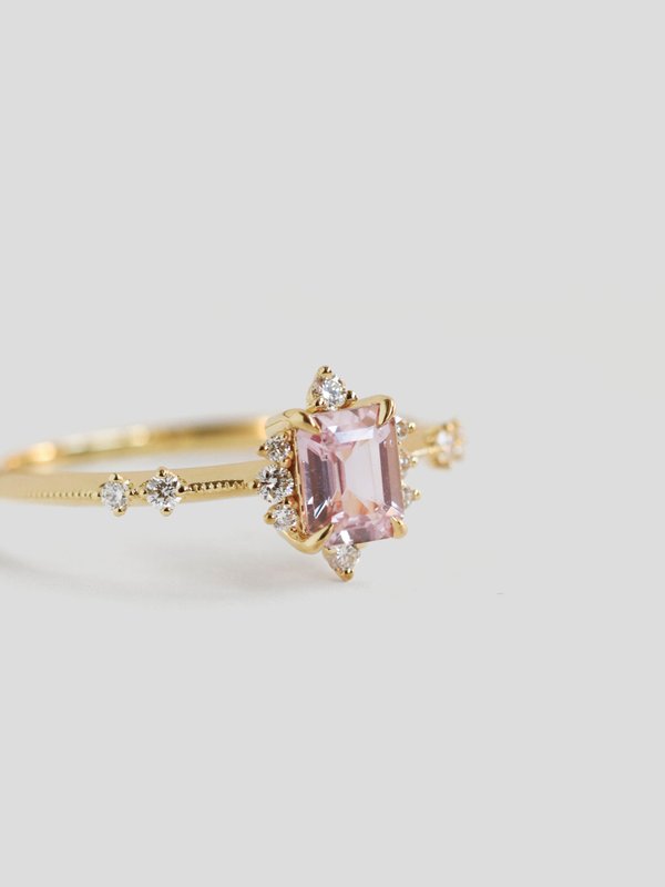 One-of-a-kind Snowflake Ring - Pink Spinel in 18K Gold