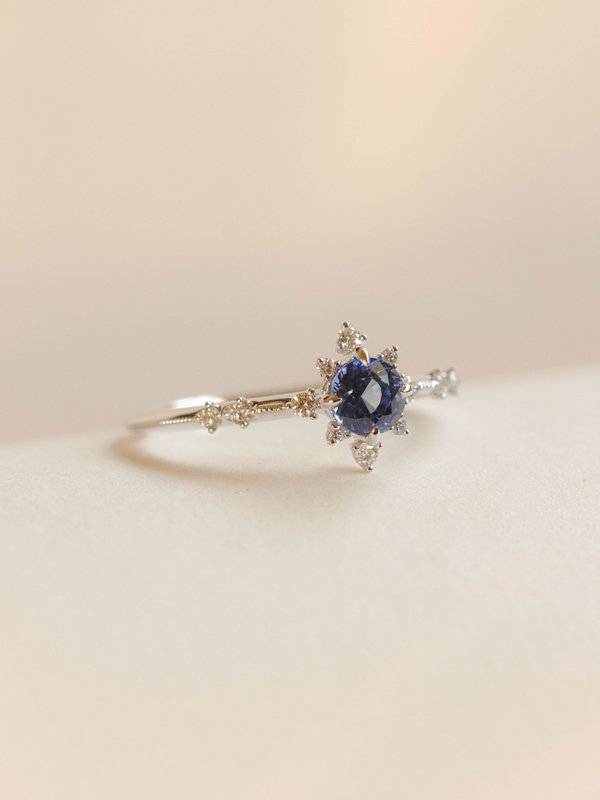 One-of-a-kind Snowflake Ring - Royal Blue Sapphire in 18K White Gold