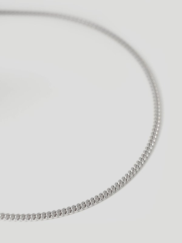 Curb Necklace in Silver
