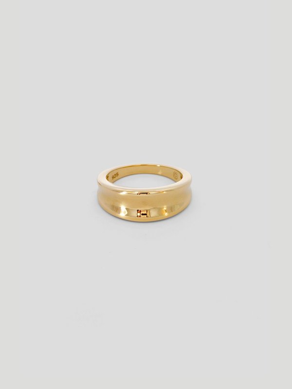 Cave Ring in Champagne Gold