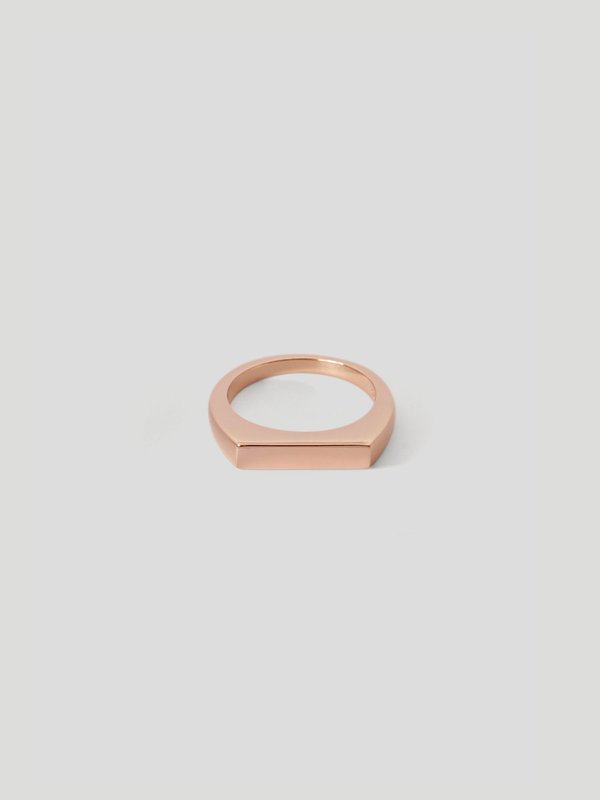 Flat Signet Ring in Rose Gold