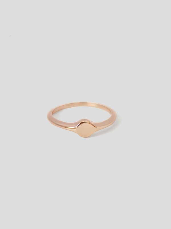 Petite Signet Ring in Rose Gold
