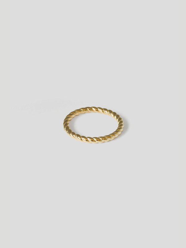 Twist Ring in Champagne Gold