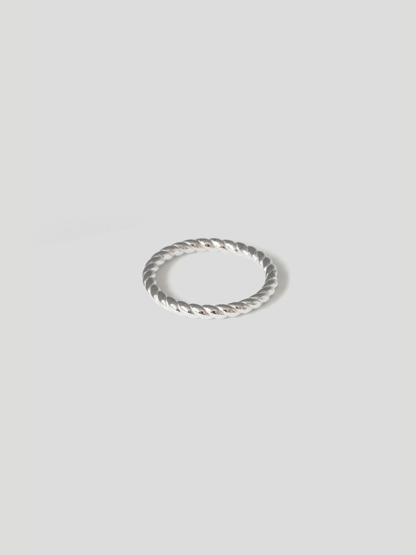 Twist Ring in Silver
