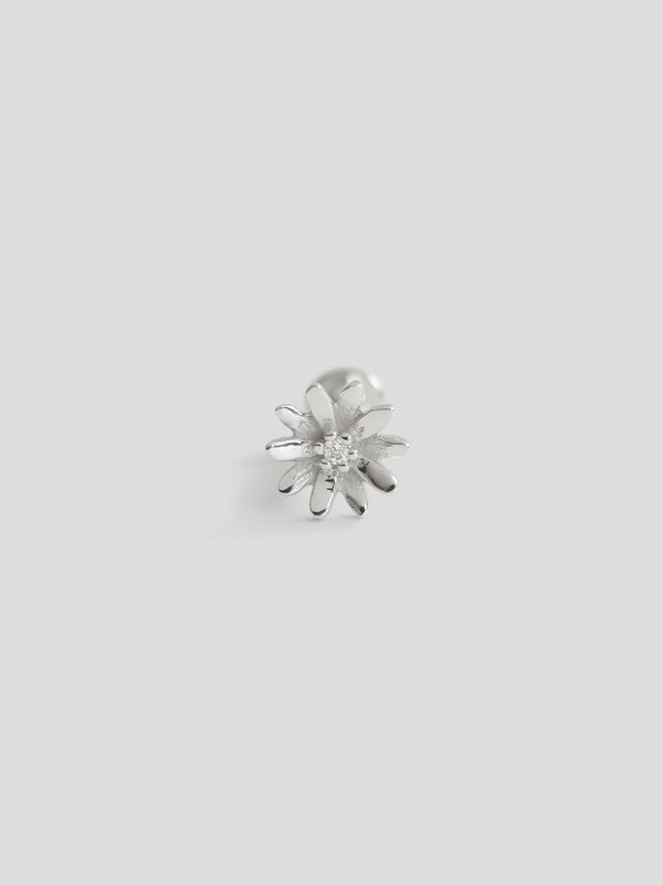 Sunflower Threaded Labret Earring - Diamonds in 14k White Gold (Single) 