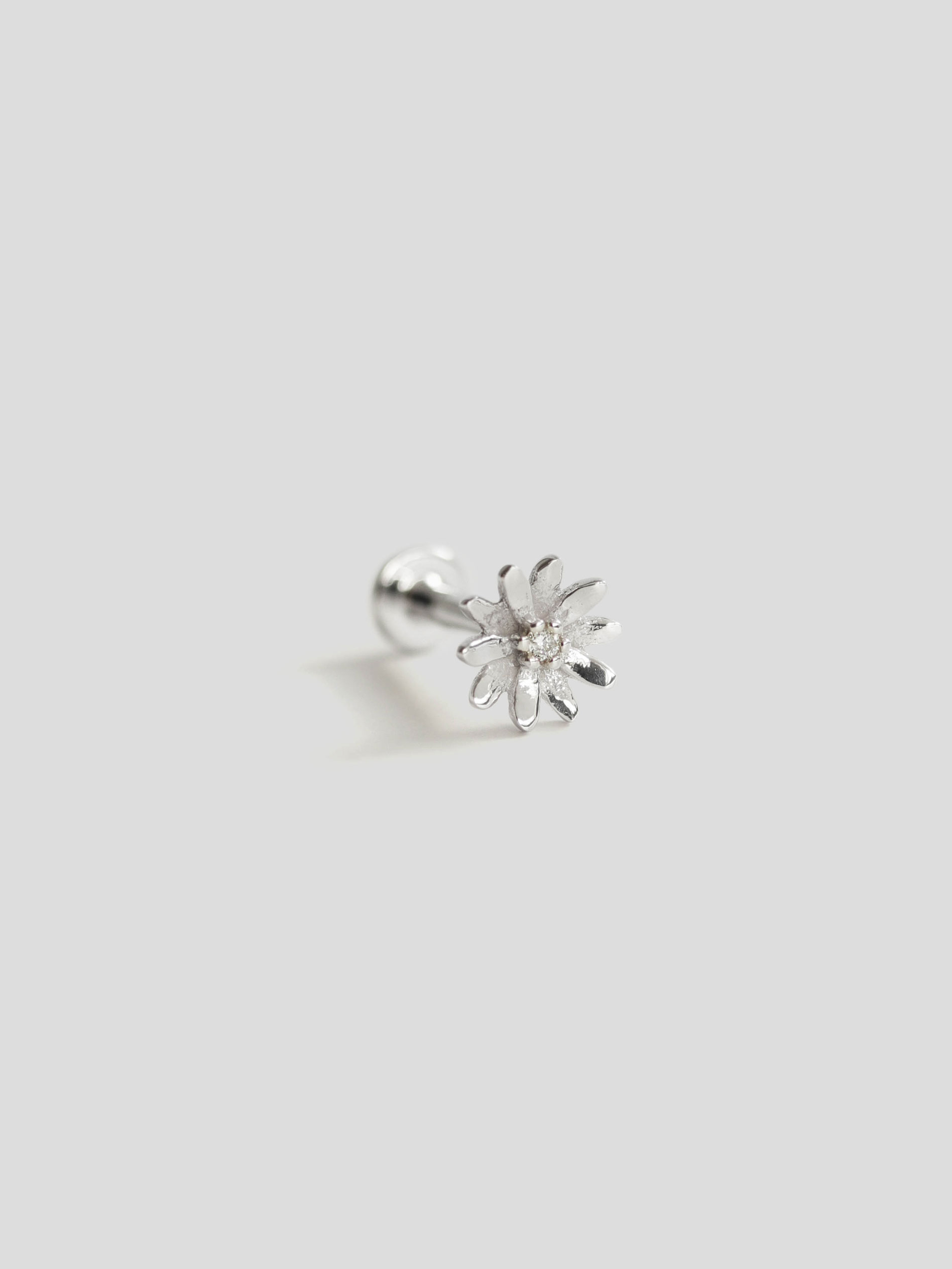 Sunflower Threaded Labret Earring - Diamonds in 14k White Gold (Single ...
