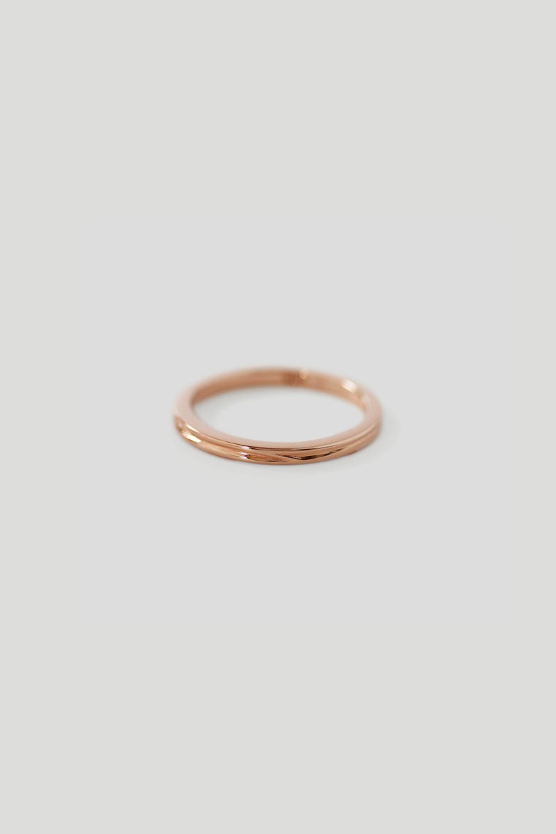 Line Gold Ring