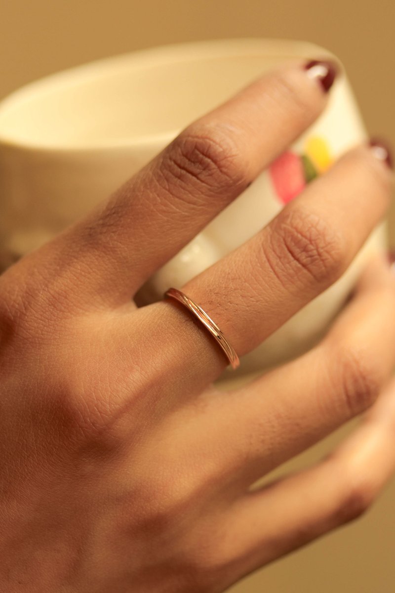 Line Gold Ring