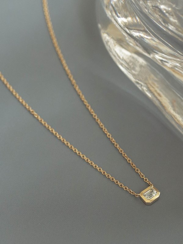 One-of-a-kind Bezelled Necklace - Emerald-Cut White Sapphire in 18K Solid Gold 01