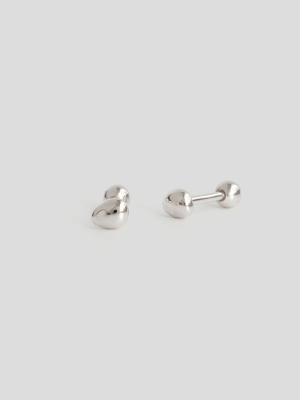 Pebble Ear Studs in Silver 