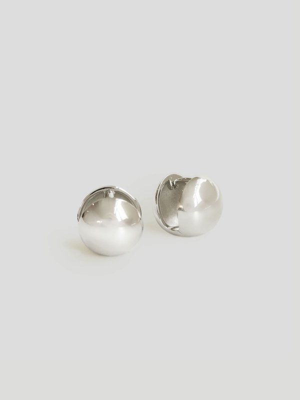 Revolve Ear Huggers in Silver