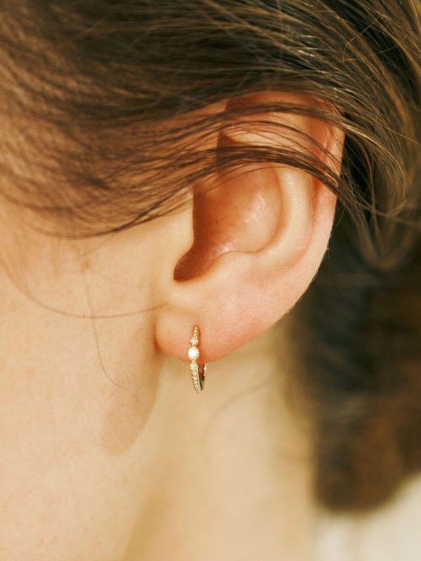 Nouvelle Ear Huggers - Diamonds in 14k Gold