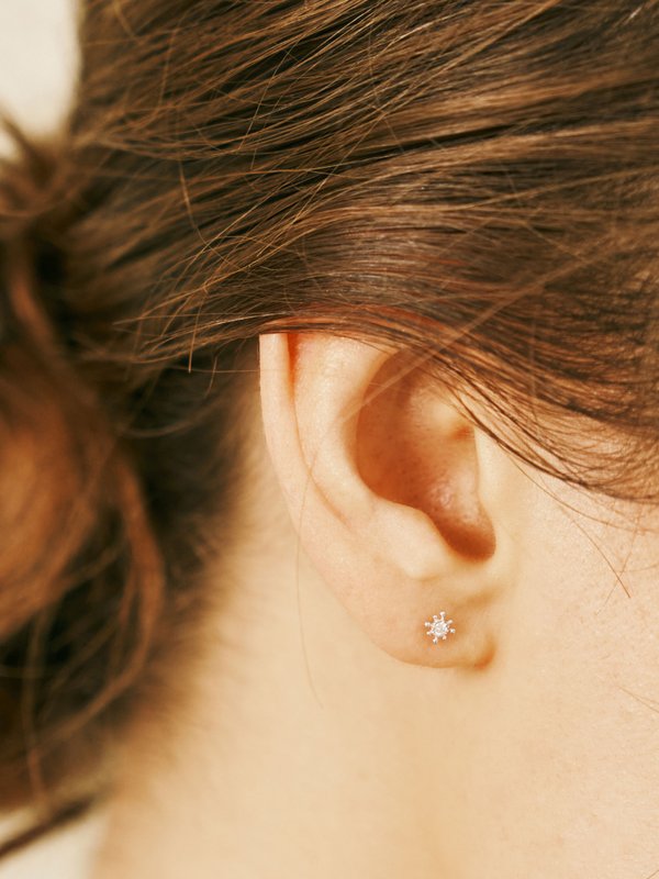 Selburose Ear Studs - Diamonds in 14k White Gold