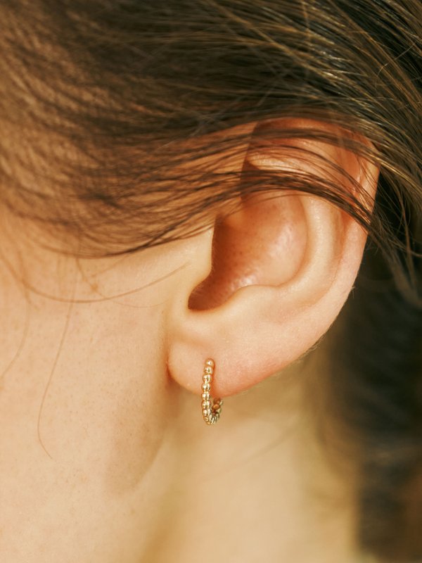 Sphere Ear Huggers in 14k Gold (Single)