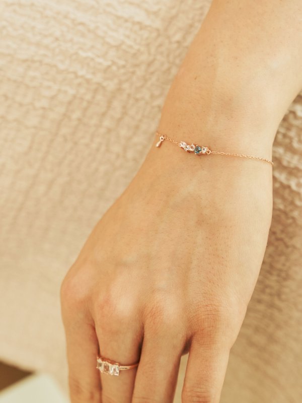 Vera Bracelet - Sky Blue Topaz in Rose Gold