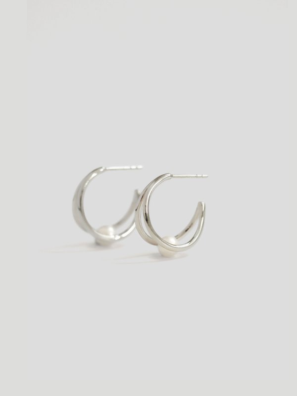 Strange x Curious - Elegance Hoops - Freshwater Pearl in Silver