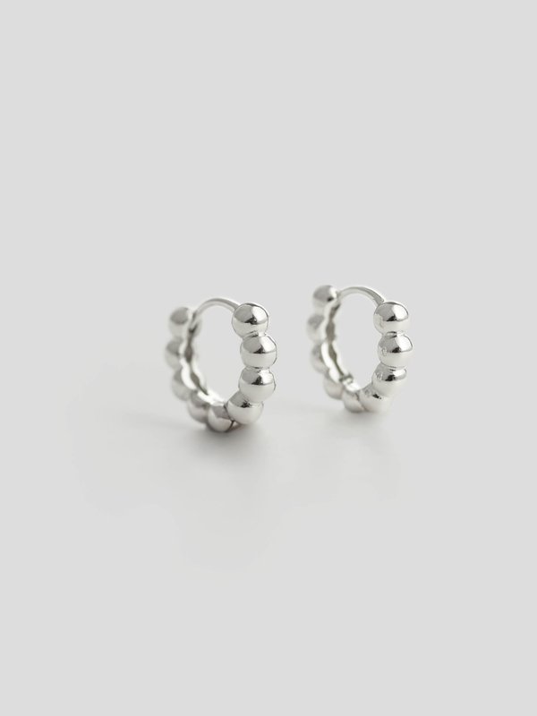 Lula Ear Huggers in Silver