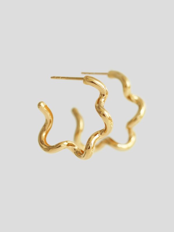 Squiggle Ear Hoops in Champagne Gold
