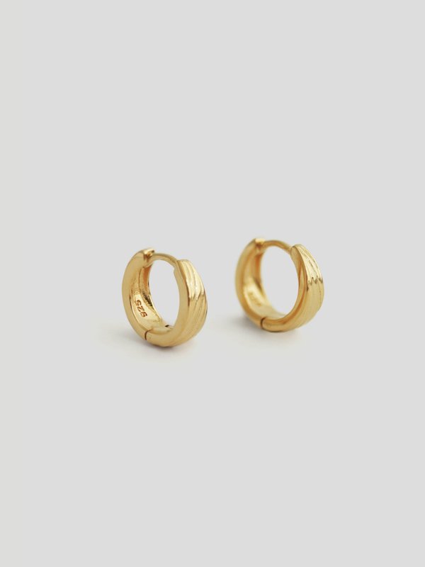 Trace Ear Huggers in Champagne Gold