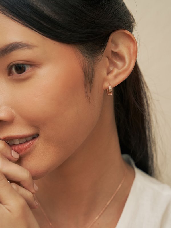 Trace Ear Huggers in Rose Gold