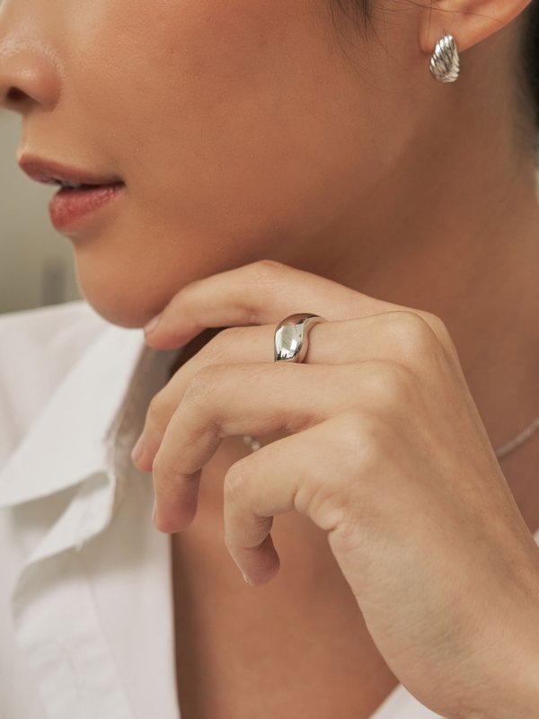 Dune Ring in Silver