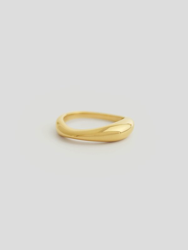 Nova Ring in Champagne Gold