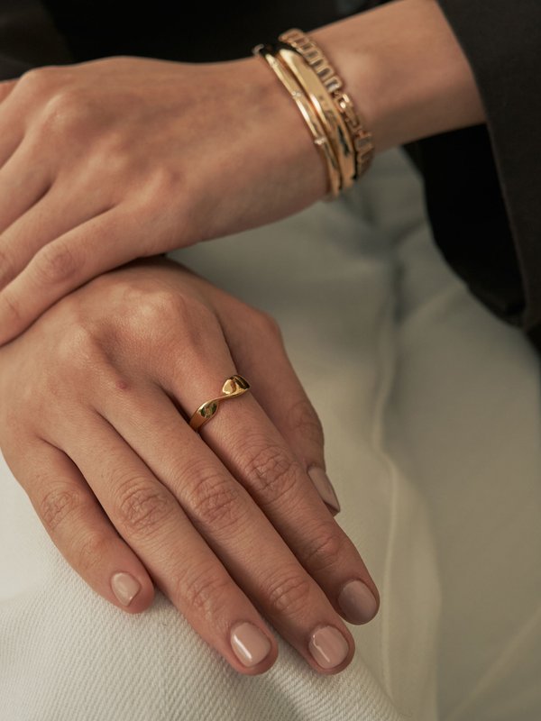 Spun Ring in Champagne Gold