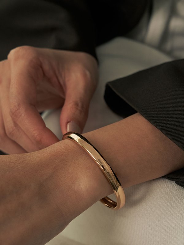 Verve Bangle in Champagne Gold
