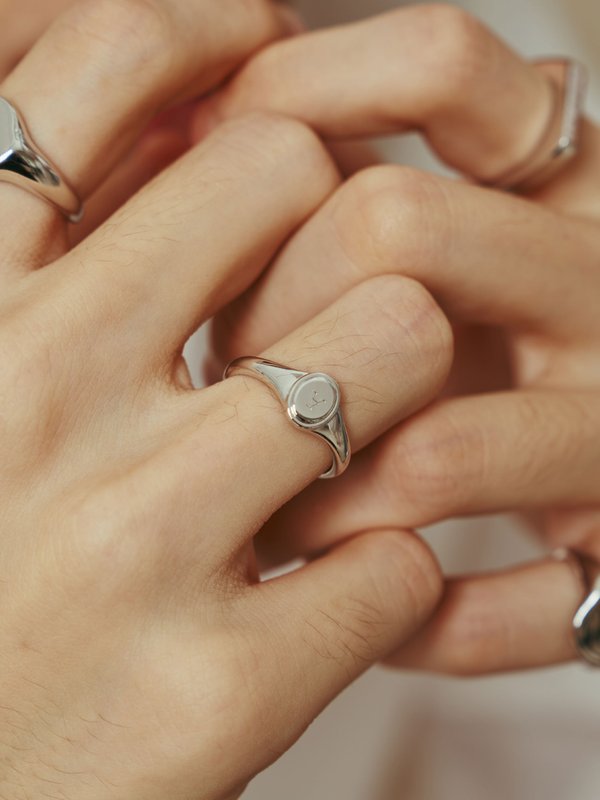 Manor Ring (Medium) in Silver