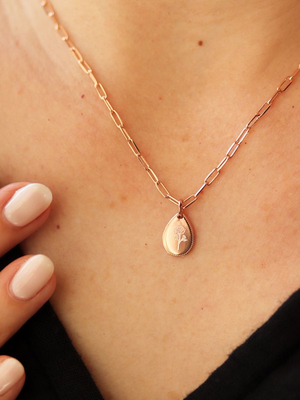 Lily Necklace in Rose Gold - Birth Flower