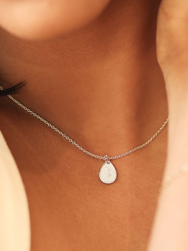 Lily Pendant in Silver - Birth Flower