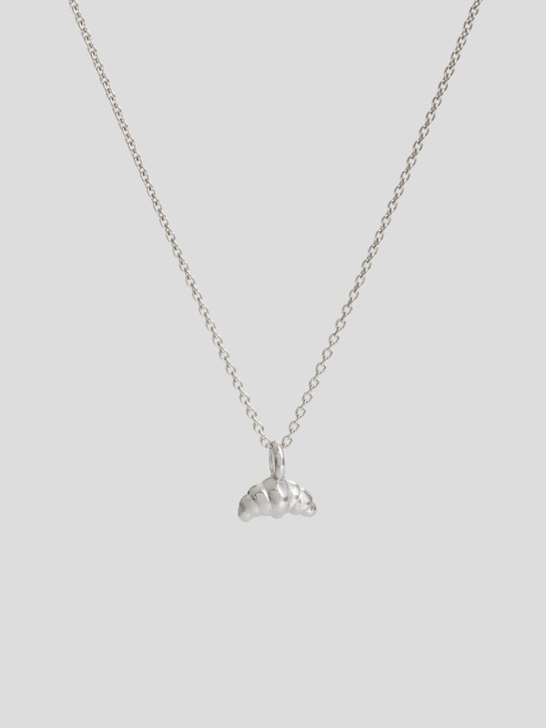 Croissant Necklace in Silver