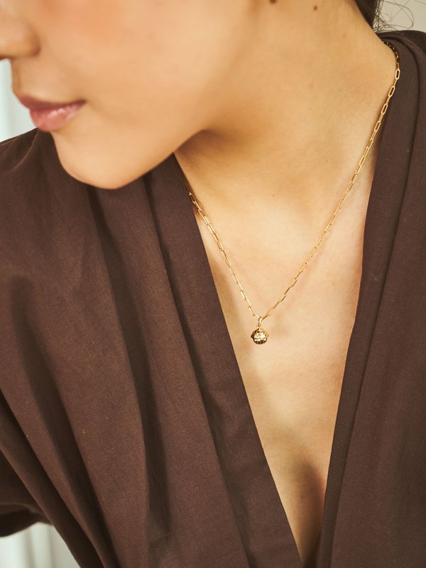 Cupcake Pendant in Champagne Gold