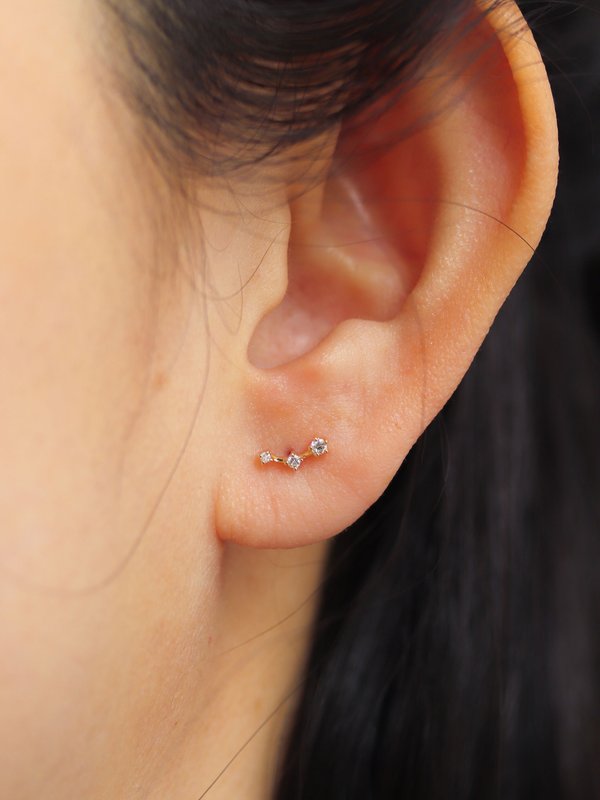 Lyra Threaded Labret Earring - Diamonds in 14k Gold