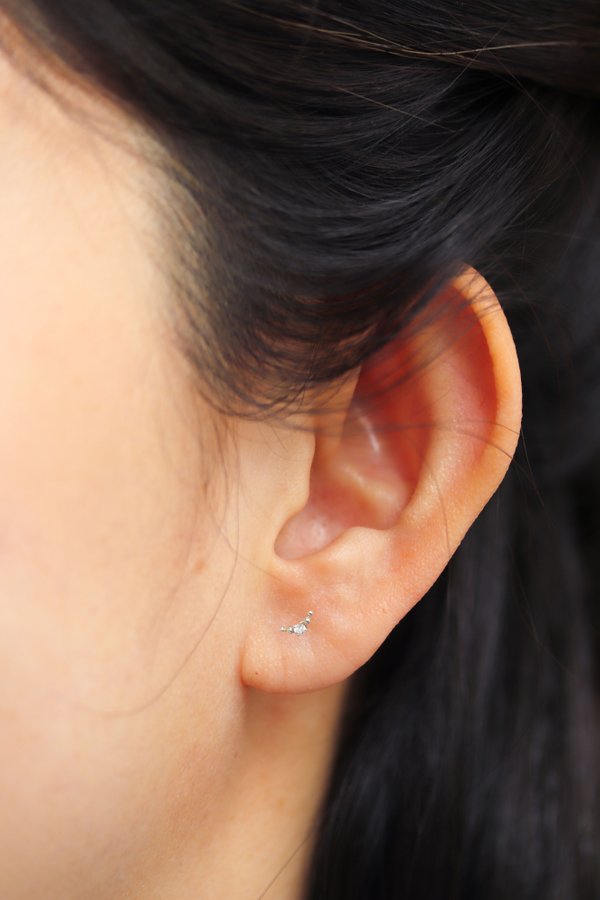 Muse Threaded Labret Earring - Diamond in 14k White Gold (Single)