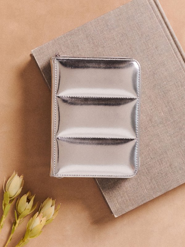 Curious Casa - 002 The Travelling Puff