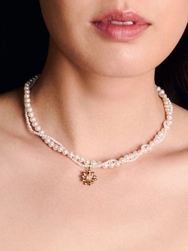 Strange x Curious - Pace Necklace - Freshwater Pearls & White Topaz in Champagne Gold