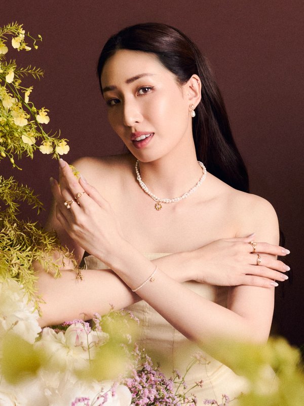 Strange x Curious - Passion Earrings - Baroque Pearl & White Topaz in Champagne Gold