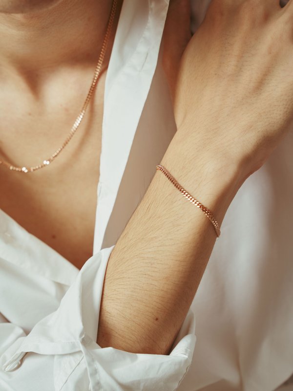Curb Bracelet in Rose Gold