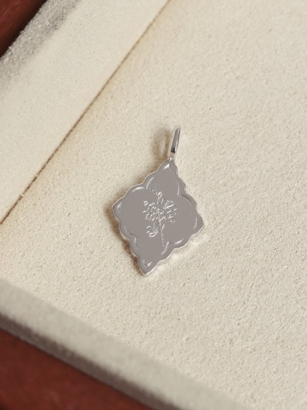 Mystic Pendant in Silver - Birth Flower