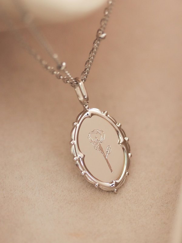 Petrova Necklace in Silver - Birth Flower