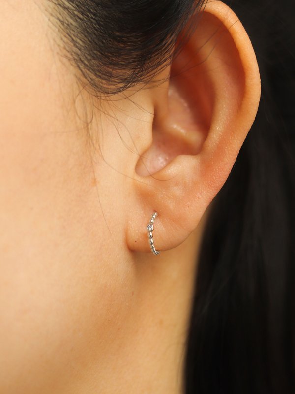 Soline Ear Huggers - Diamond in 14k White Gold