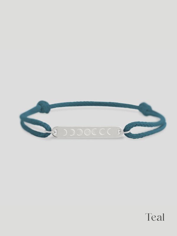 Bond Cord Bracelet in Silver - Icon Illustration