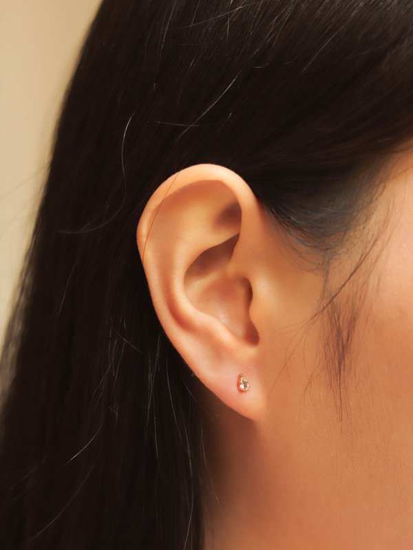 Vesper Ear Studs - White Topaz in Champagne Gold