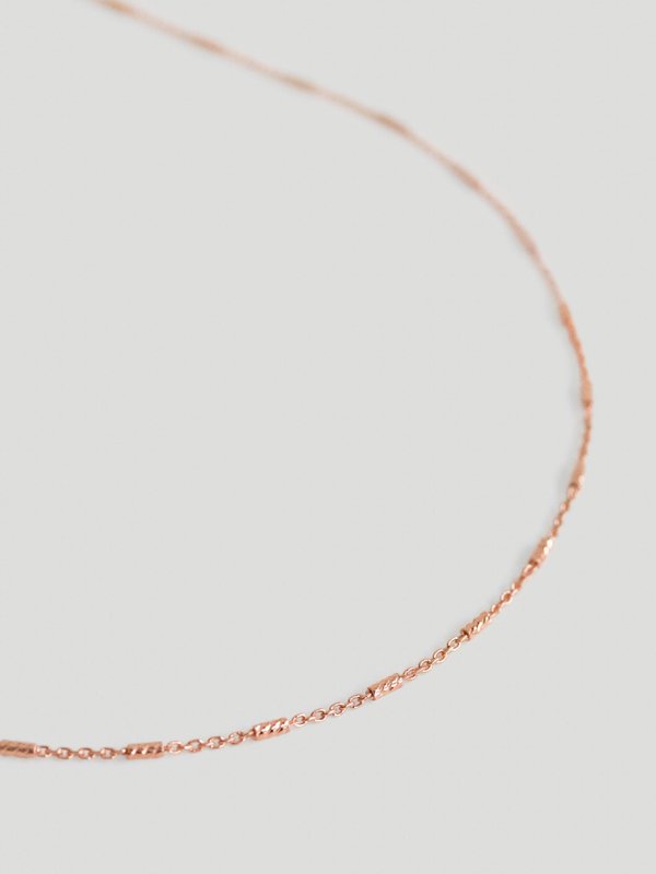 Dash Necklace in Rose Gold