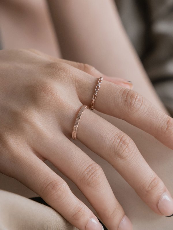 Line Ring in Rose Gold