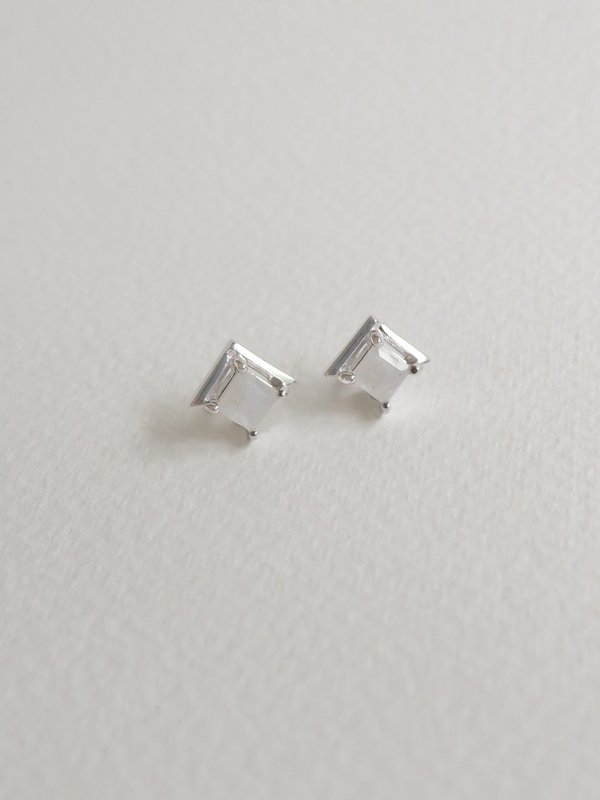Jeri 2Way Earrings - Moonstone in Silver