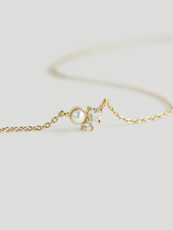 Numi Necklace - Freshwater Pearl in Champagne Gold