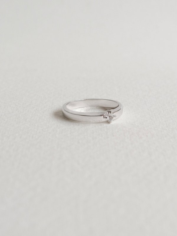 Khloe Ring - White Topaz in Silver